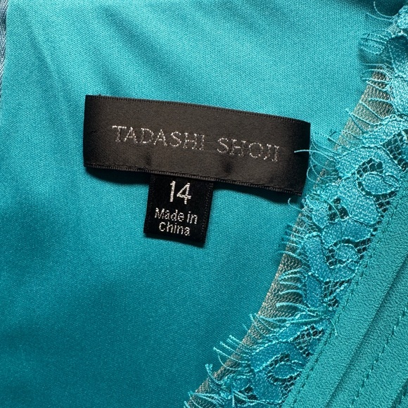 TADASHI SHOJI - NYSSA BISHOP SLEEVE DRESS - Picture 4 of 8